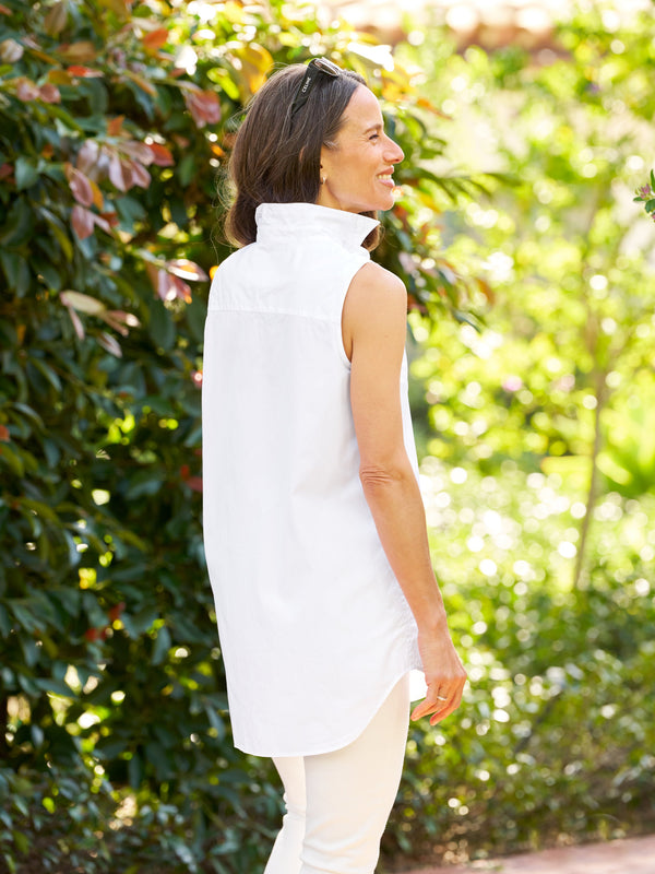 FINLEY White, Superluxe